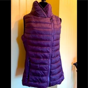 Champion Women's Puffer Asymmetric Vest - Purple